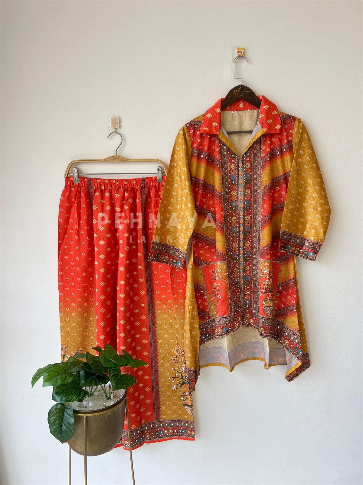 New Crepe Co-ord Set - Pehnava Lawns