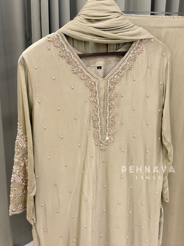 Premium Handworked Chinnon Ensemble 8802