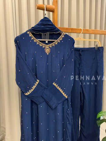 Premium Hand Work Attire - Pehnava Lawns