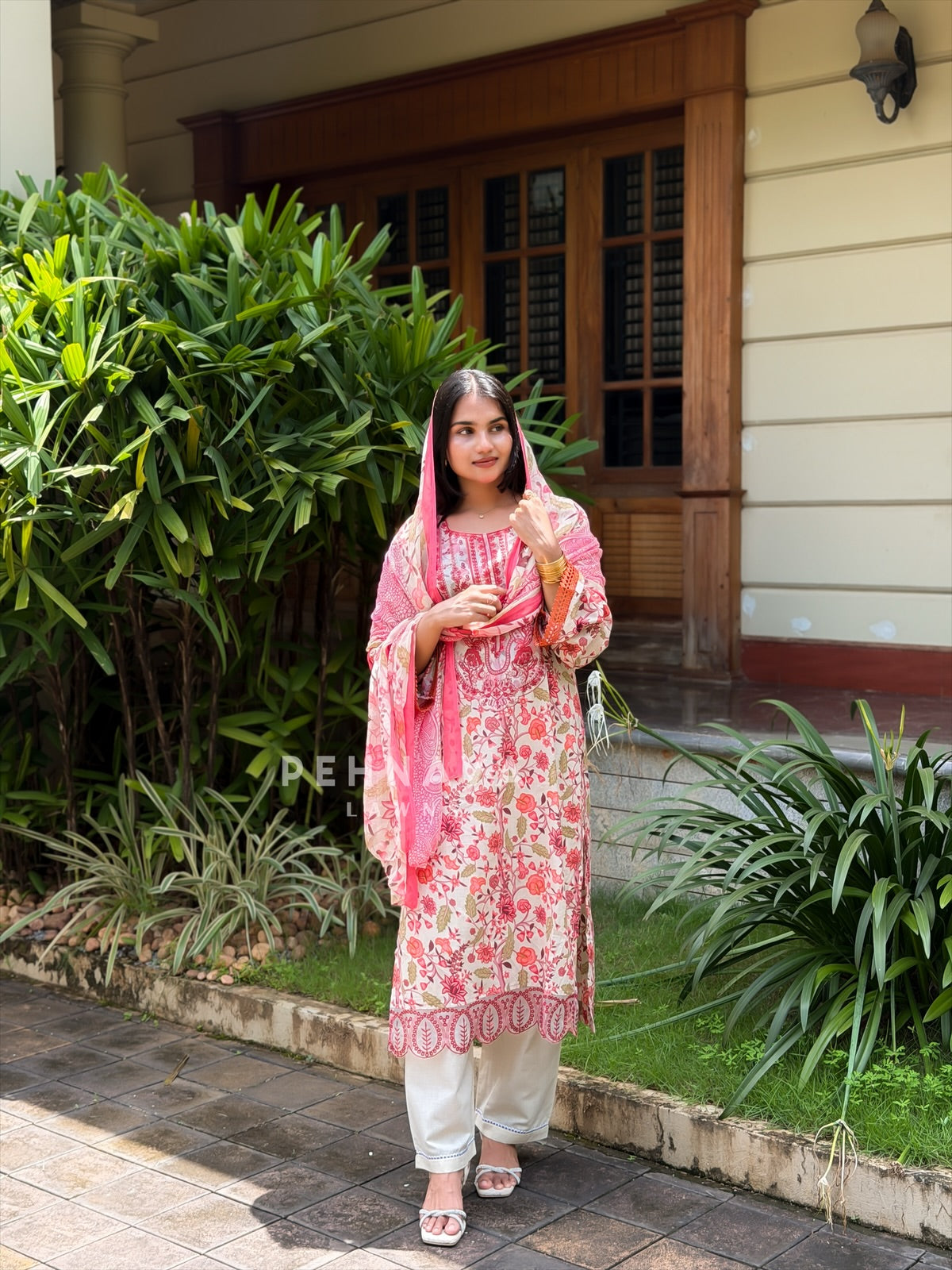 Signature Printed Lawn Unstitched Suit 1551