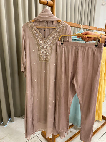 Chinnon ready to wear suit with Neck detailings