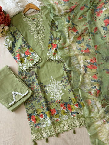Green Floral Printed Pak-Suit