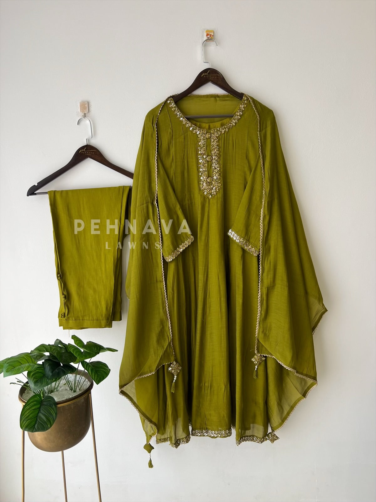 Signature Neck Detail Suit-3696 - Pehnava Lawns