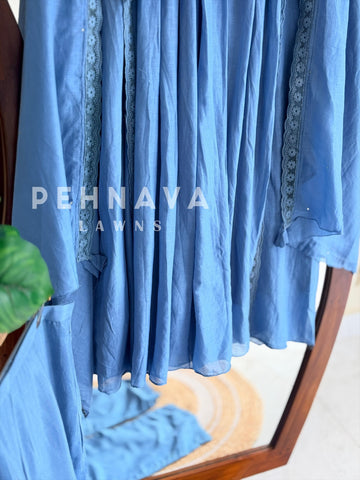 Lace-Trimmed Kurta Set