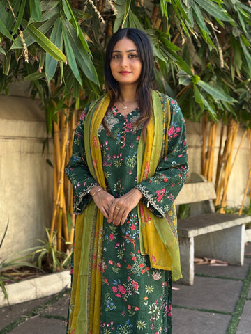 Floral Printed Ethnic Pak-Suit Ft. Chiffon Dupatta-004