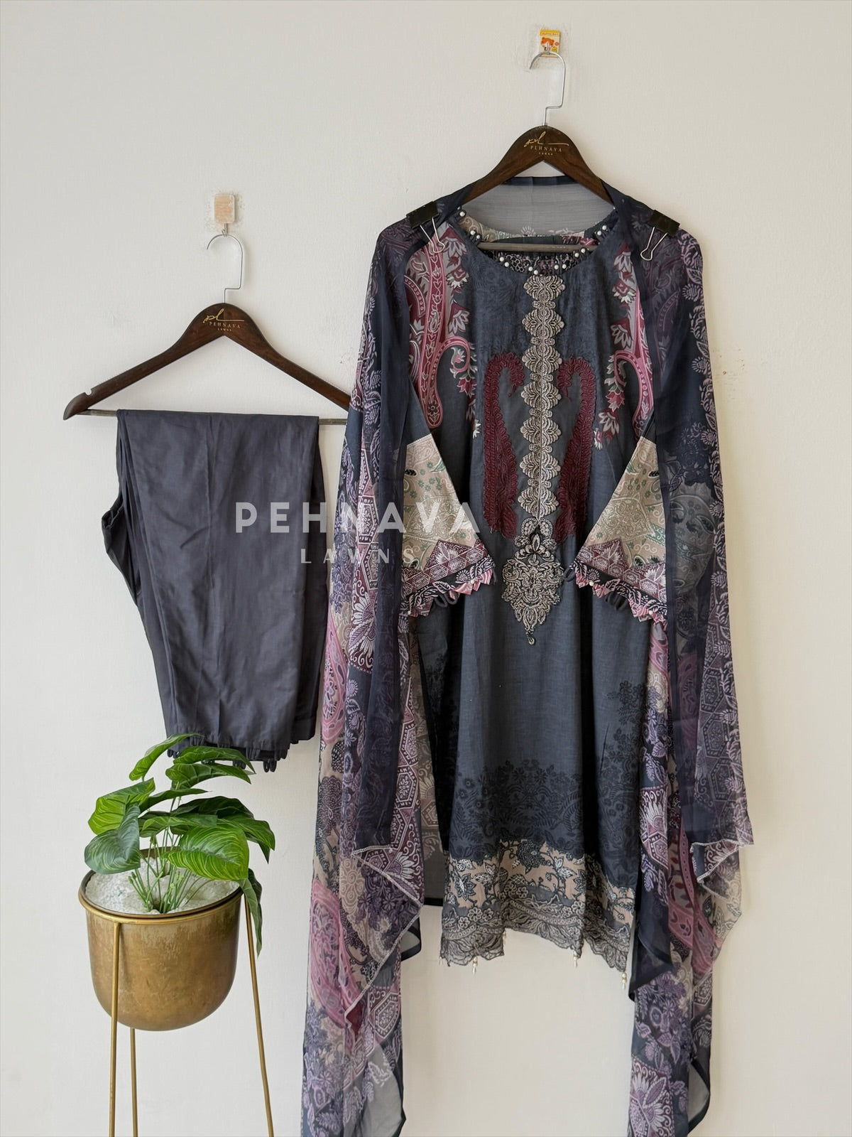 Casual Ready to Wear Suit-1757 - Pehnava Lawns
