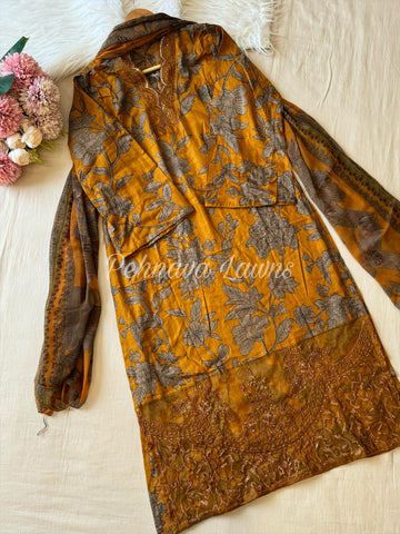Formal Cotton Suit Featuring Embroidered patches-1085 C