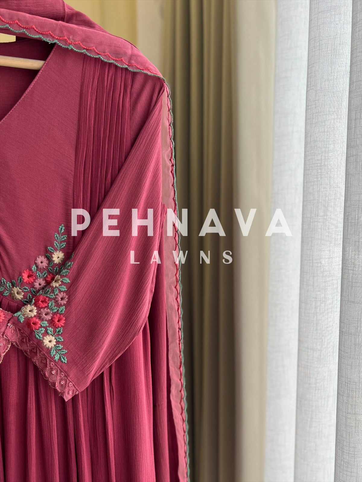 Flowy Rayon Crush Suit - Pehnava Lawns