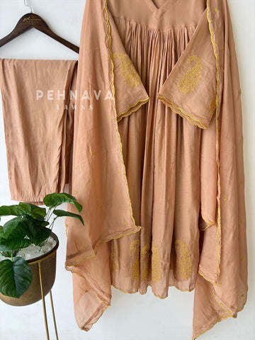 Paisley Embroidered Three Piece Suit - Pehnava Lawns