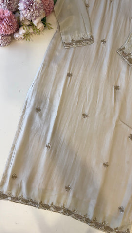 Silk Handworked straight cut suit