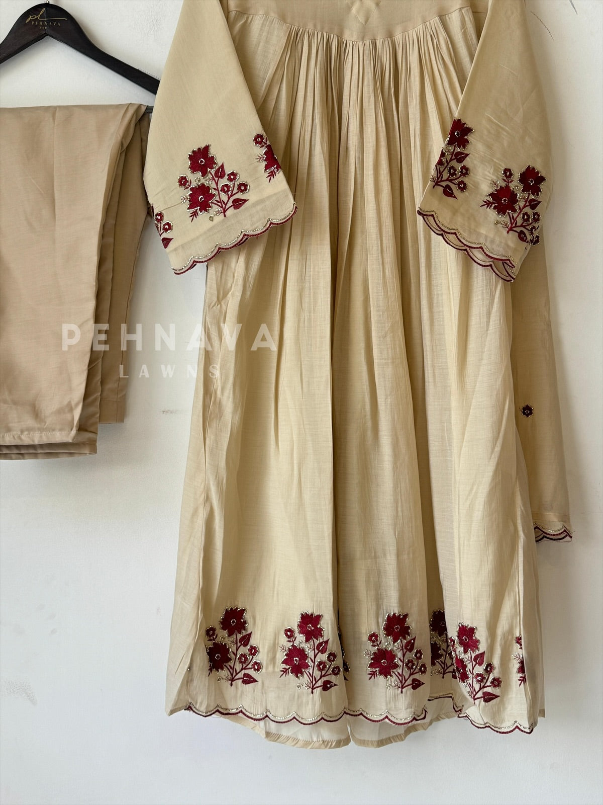 Handworked pleated suit [6-8 Days Dispatching Time] - Pehnava Lawns
