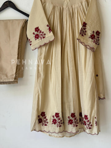Handworked pleated suit [6-8 Days Dispatching Time] - Pehnava Lawns