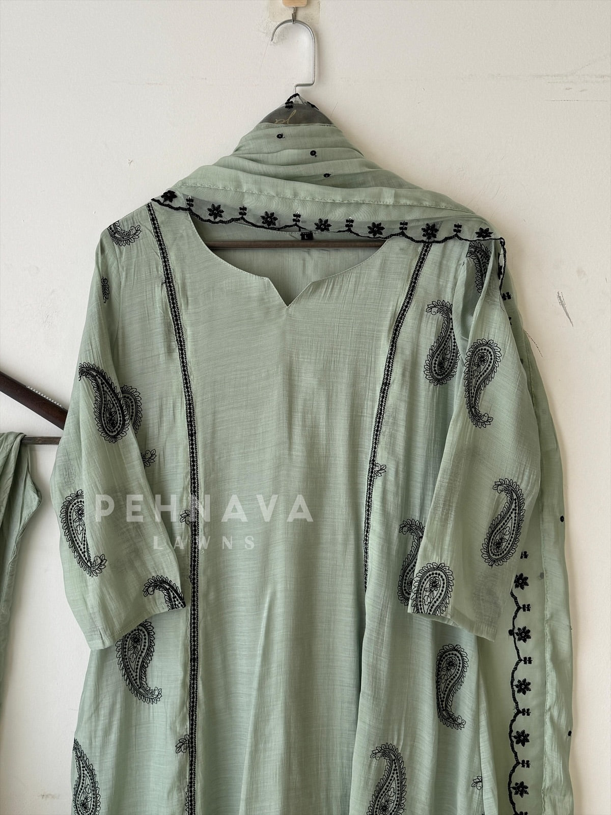 Chanderi Embroidery Suit Set-22158