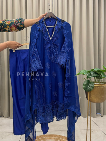 Cut work Ready to Wear suit