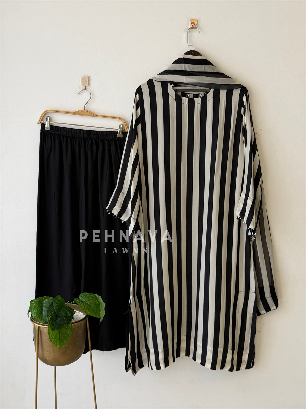 Striped Crepe Suit Set-SN6107