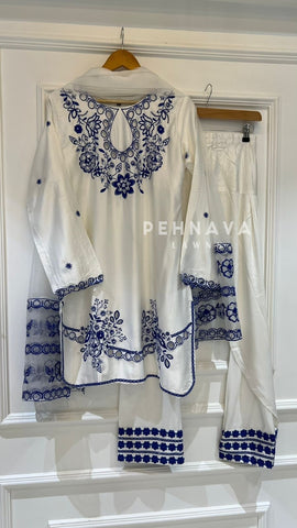 Best combo Farshi Salwar - Pehnava Lawns