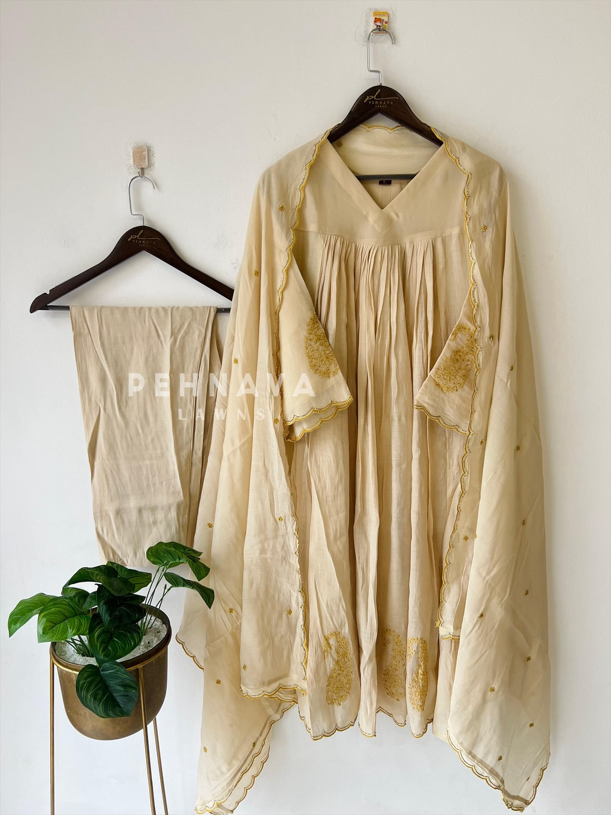 Paisley Embroidered Three Piece Suit - Pehnava Lawns