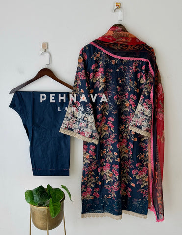 Signature Printed Lawn Stitched Suit-1513