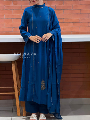 Handworked panel Anarkali Ensemble H-183