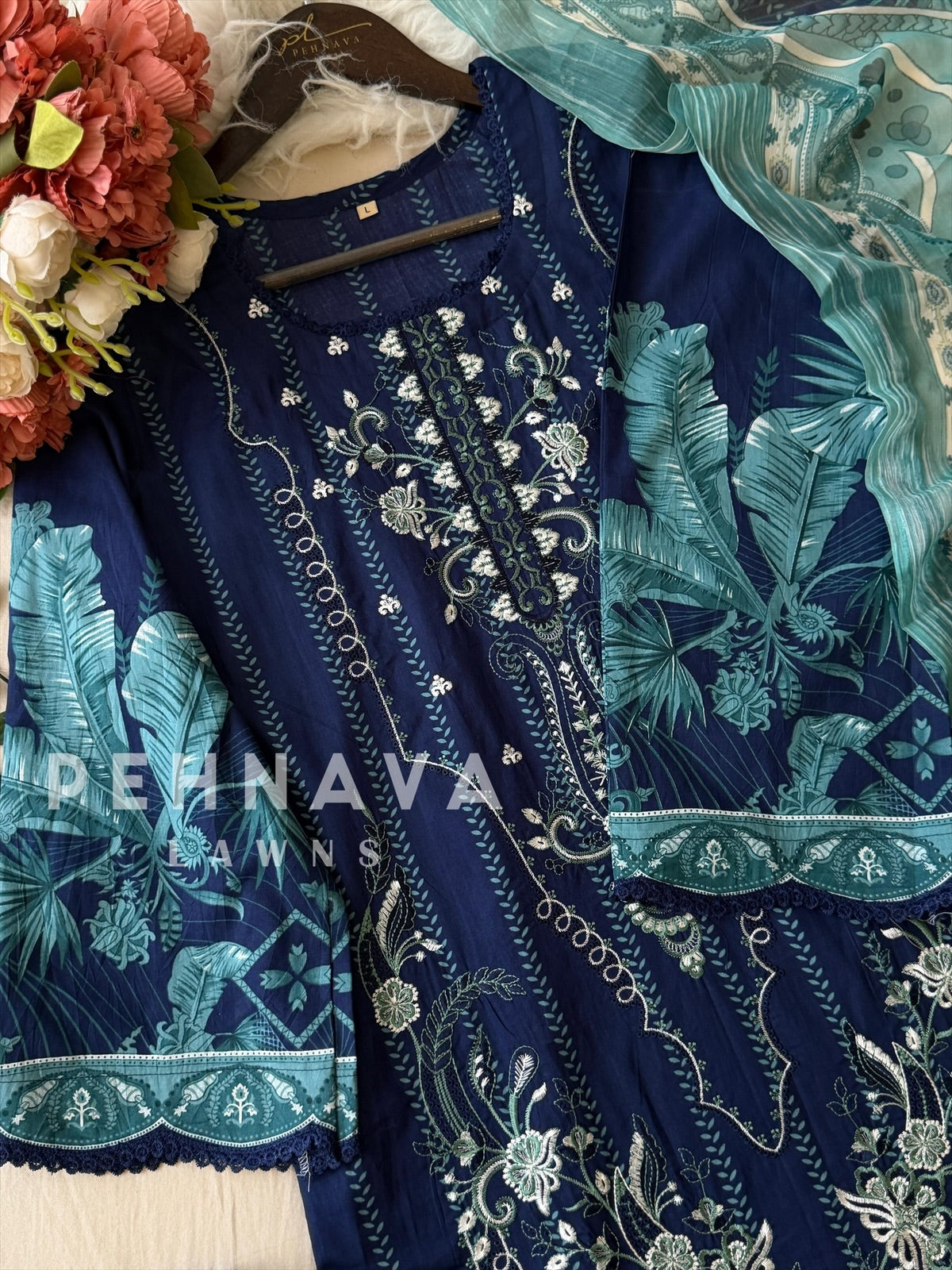 Signature Embroidered Lawn Unstitched Suit