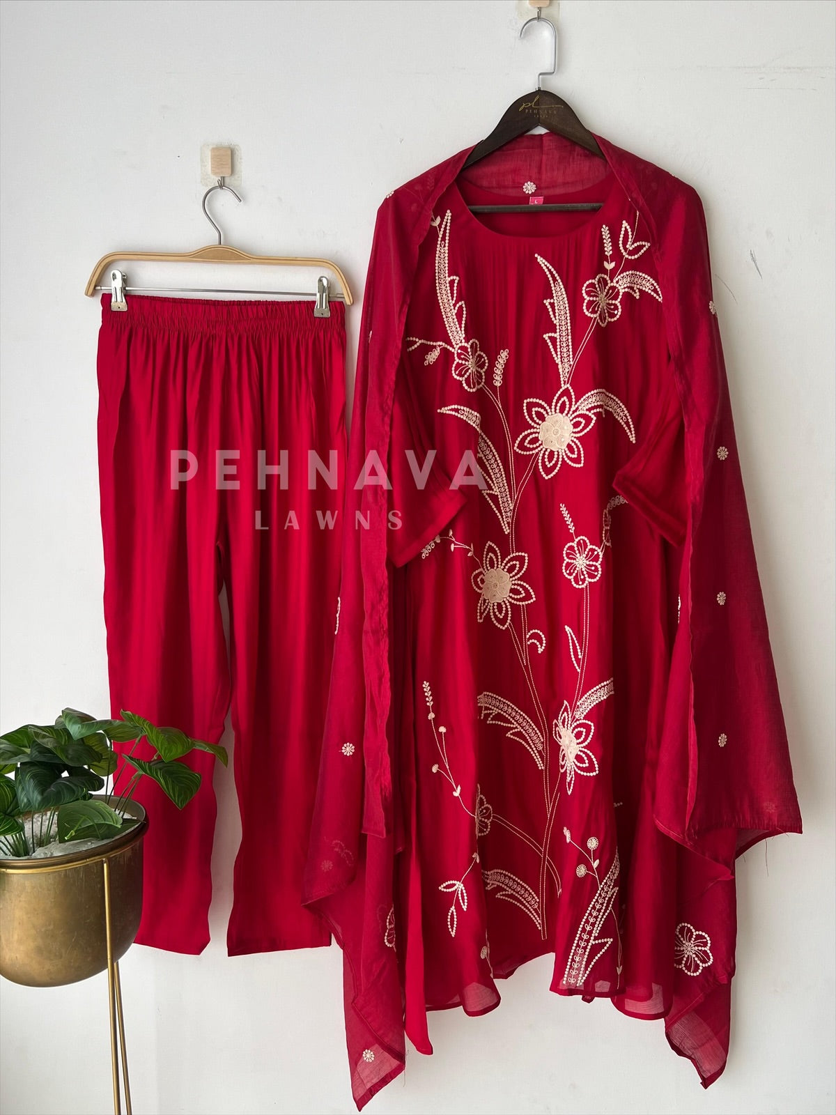 Floral Embroidered Suit-3022 - Pehnava Lawns