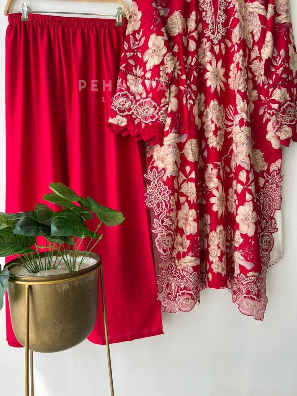 New Floral Embroidery Kurtha Suit-15118