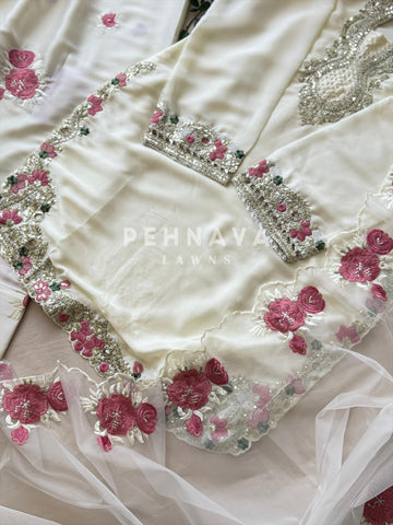 Cutwork Floral Suit-1564 - Pehnava Lawns