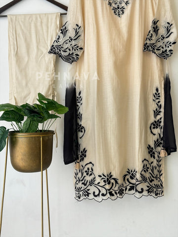 Classic Appliqué Chanderi Suit - Pehnava Lawns