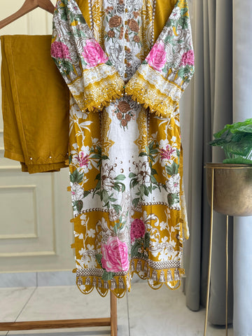 Yellow Printed Modern Pakistani Suit-4
