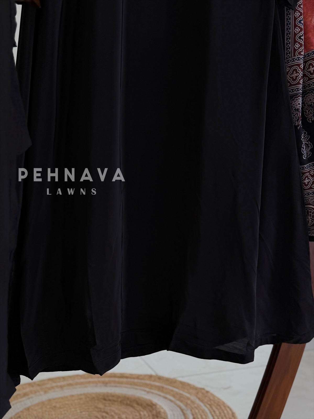 Contrast Printed Dupatta Suit Set
