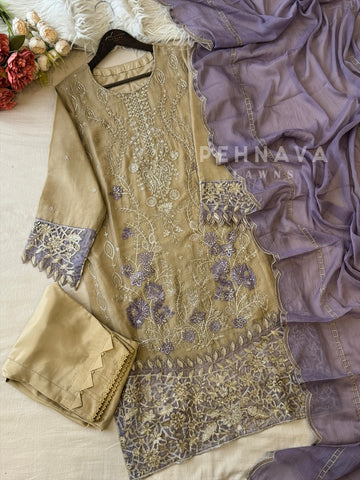 Floral Embroidered Chiffon Suit 6454 - Pehnava Lawns