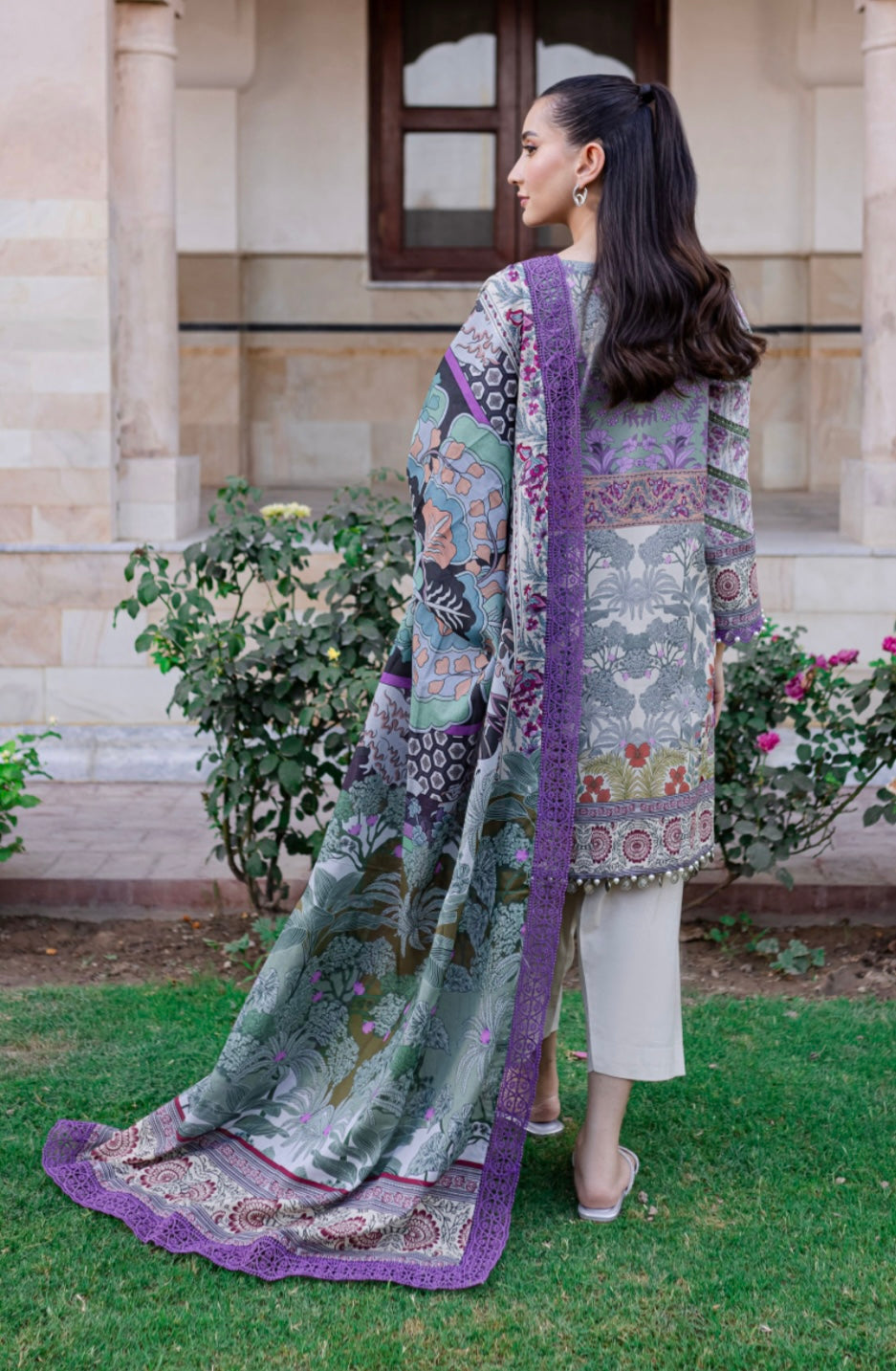 Digital Printed Lawn Suit-7