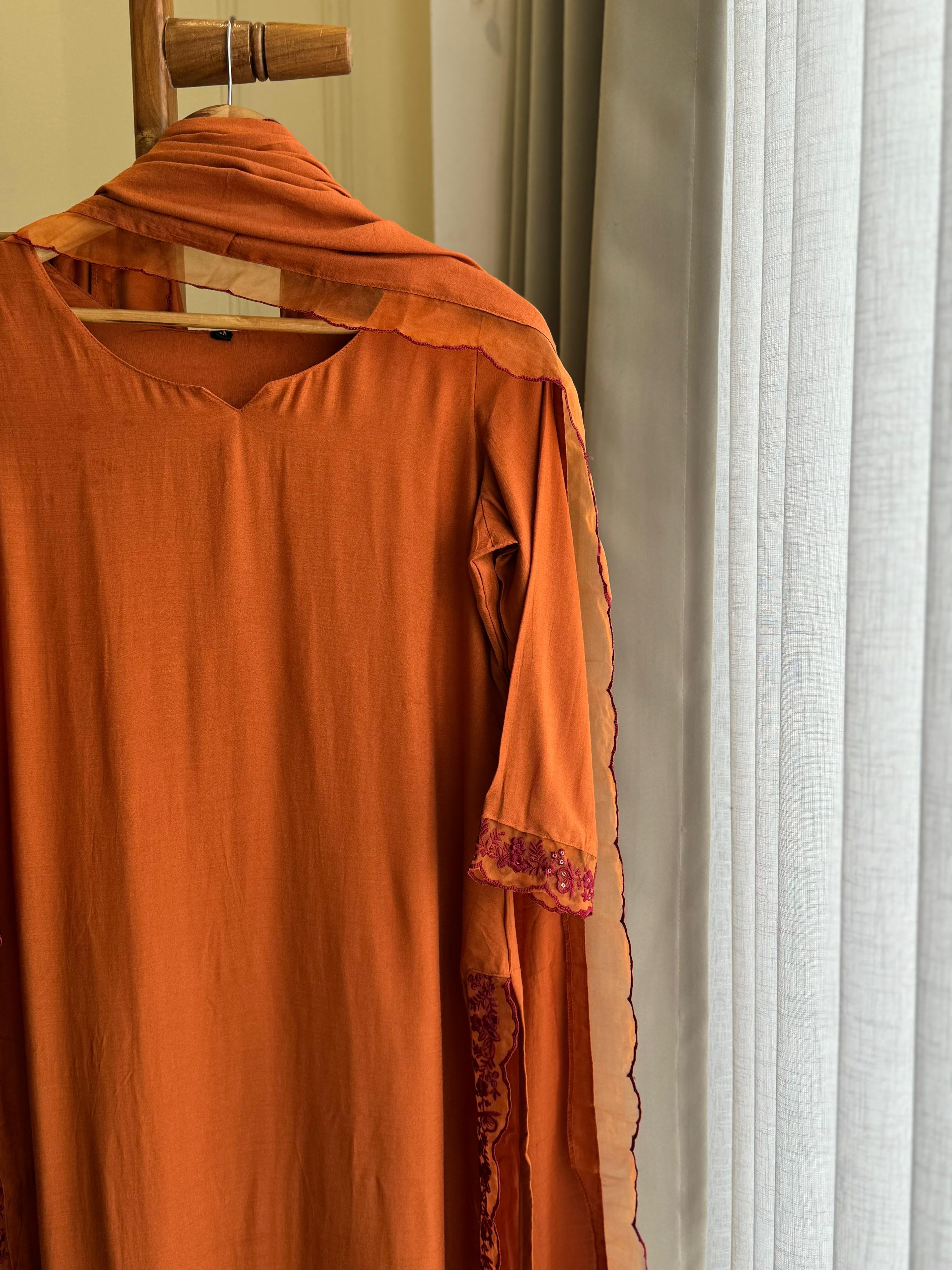 Muslin Designer Pattern Suit - Pehnava Lawns