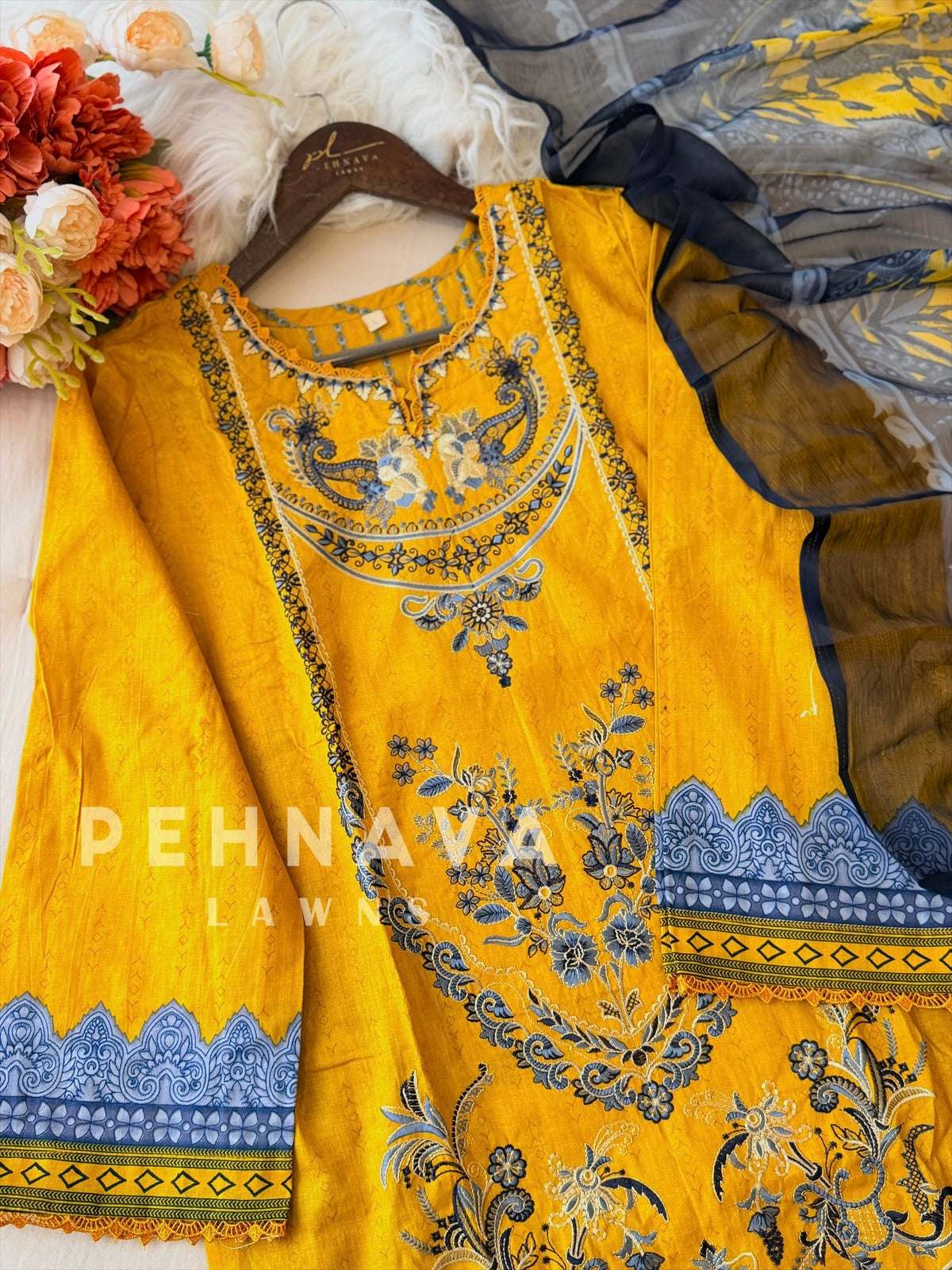 Signature Embroidered Lawn Unstitched Suit