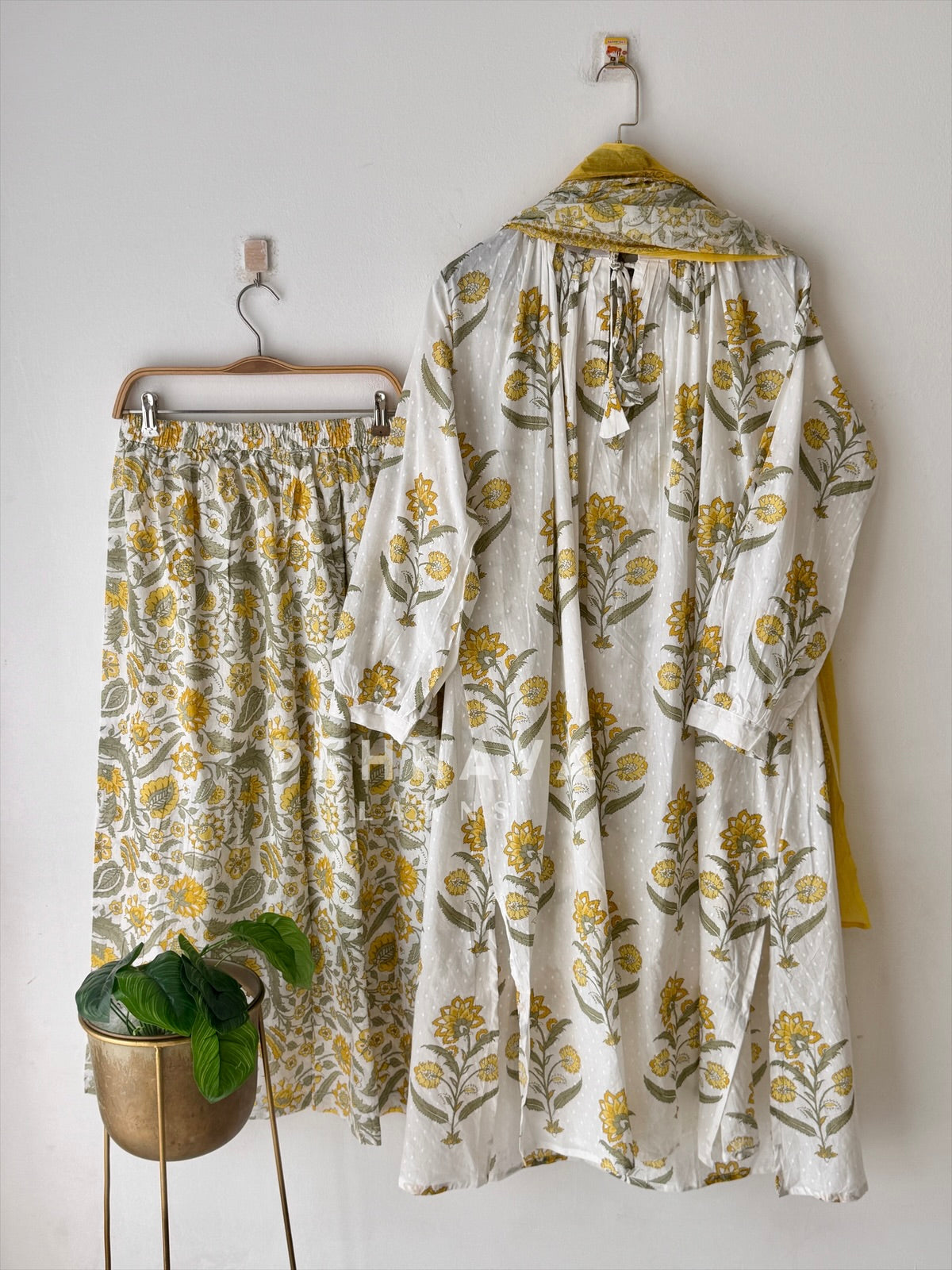 Halter Neck Daily Wear Suit