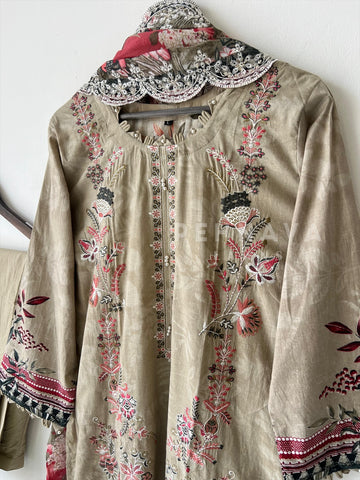Embroidered Lawn Suit with Scallop Dupatta-1706 - Pehnava Lawns