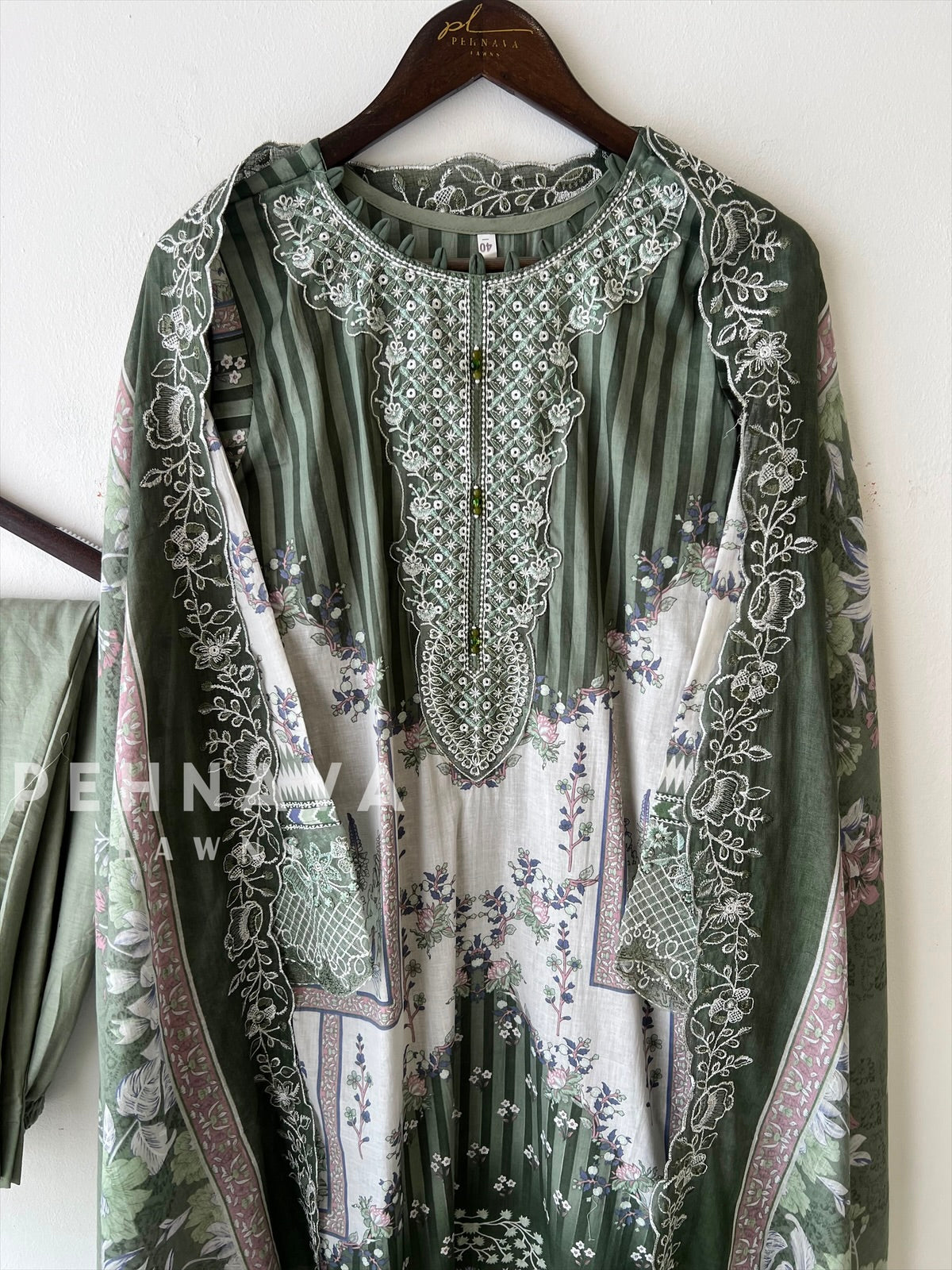 Embroidered Lawns Suit-206 - Pehnava Lawns