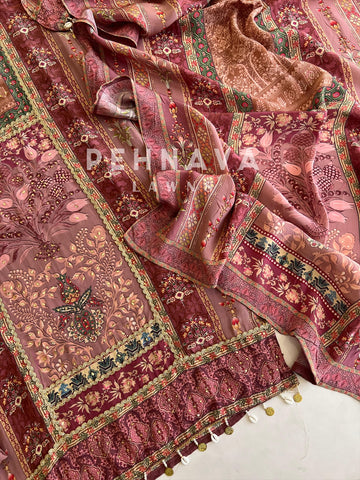 Printed Crepe Suit Set - Pehnava Lawns