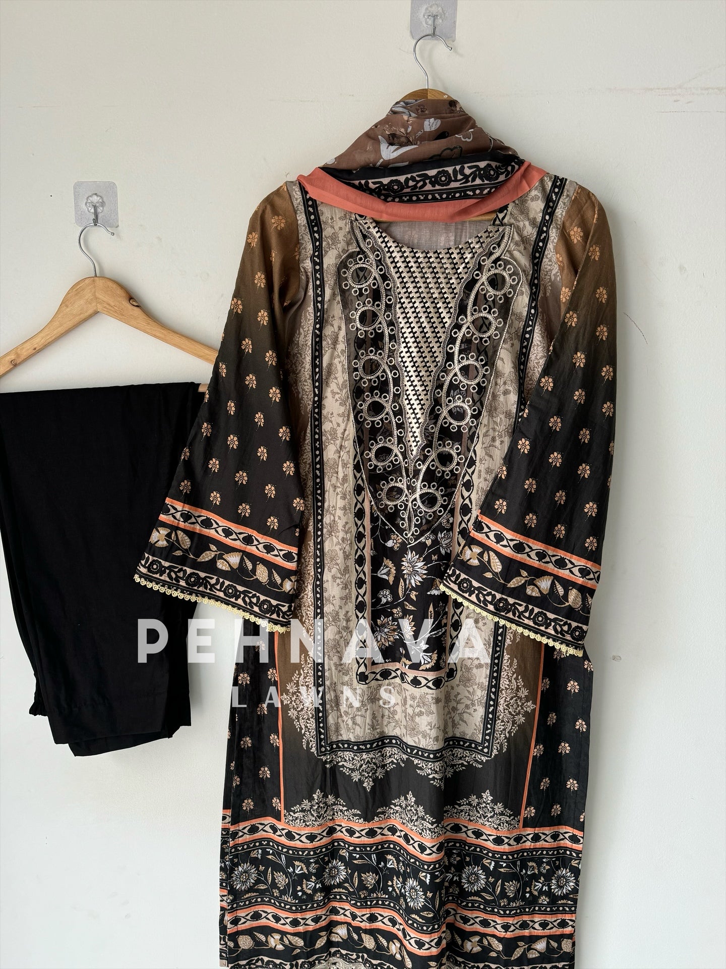 Lawn suit with embroidered patches-c-24
