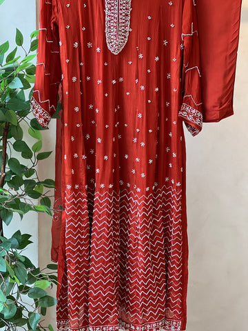 Scalloped Handwork Suit Set