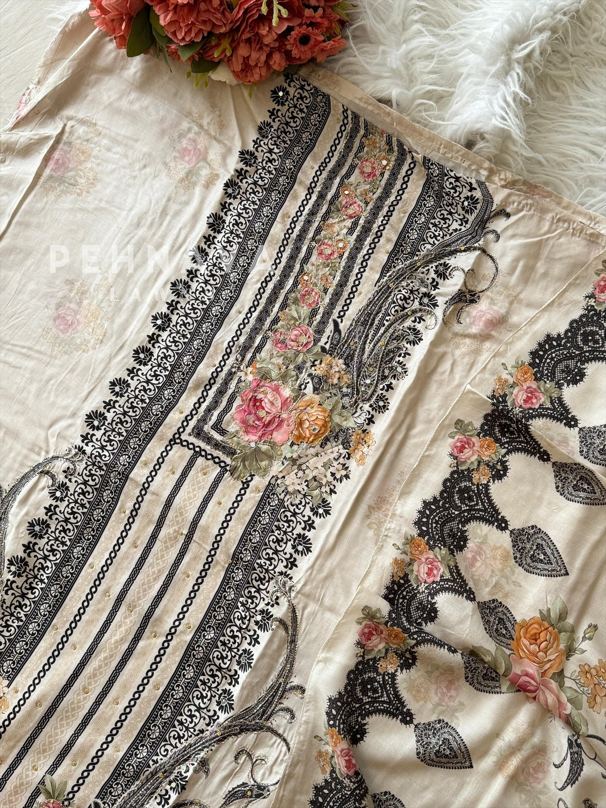 Muslin Unstitched Suit-KT-342 - Pehnava Lawns