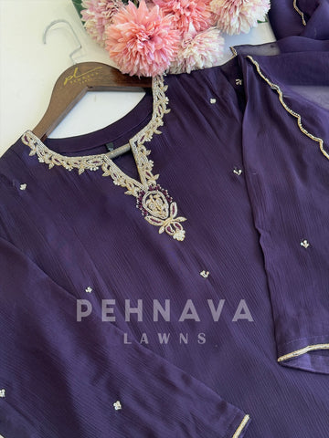 Chinon Premium Suit Set