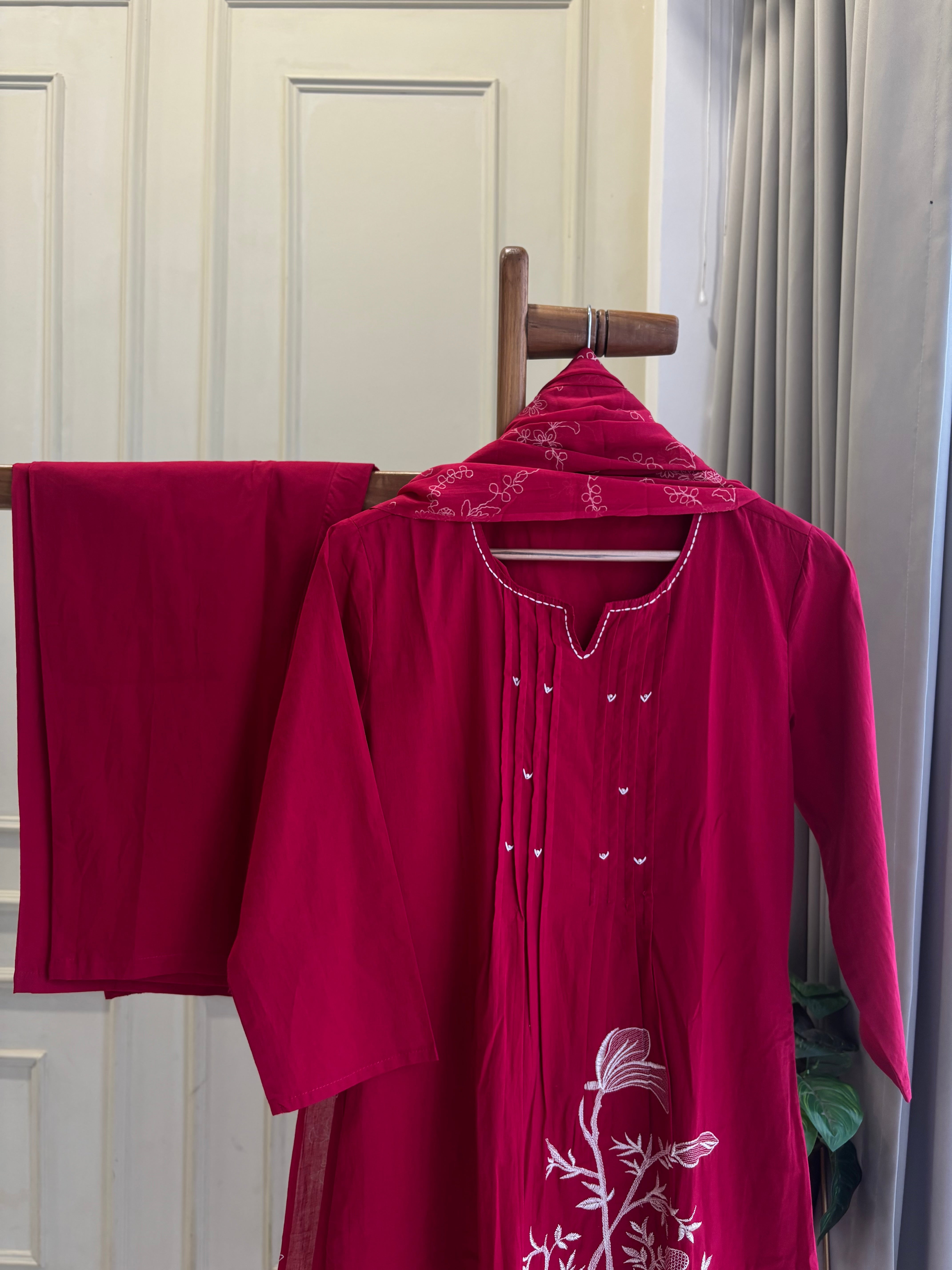 Cotton Pin-tucks slitted suit-0393