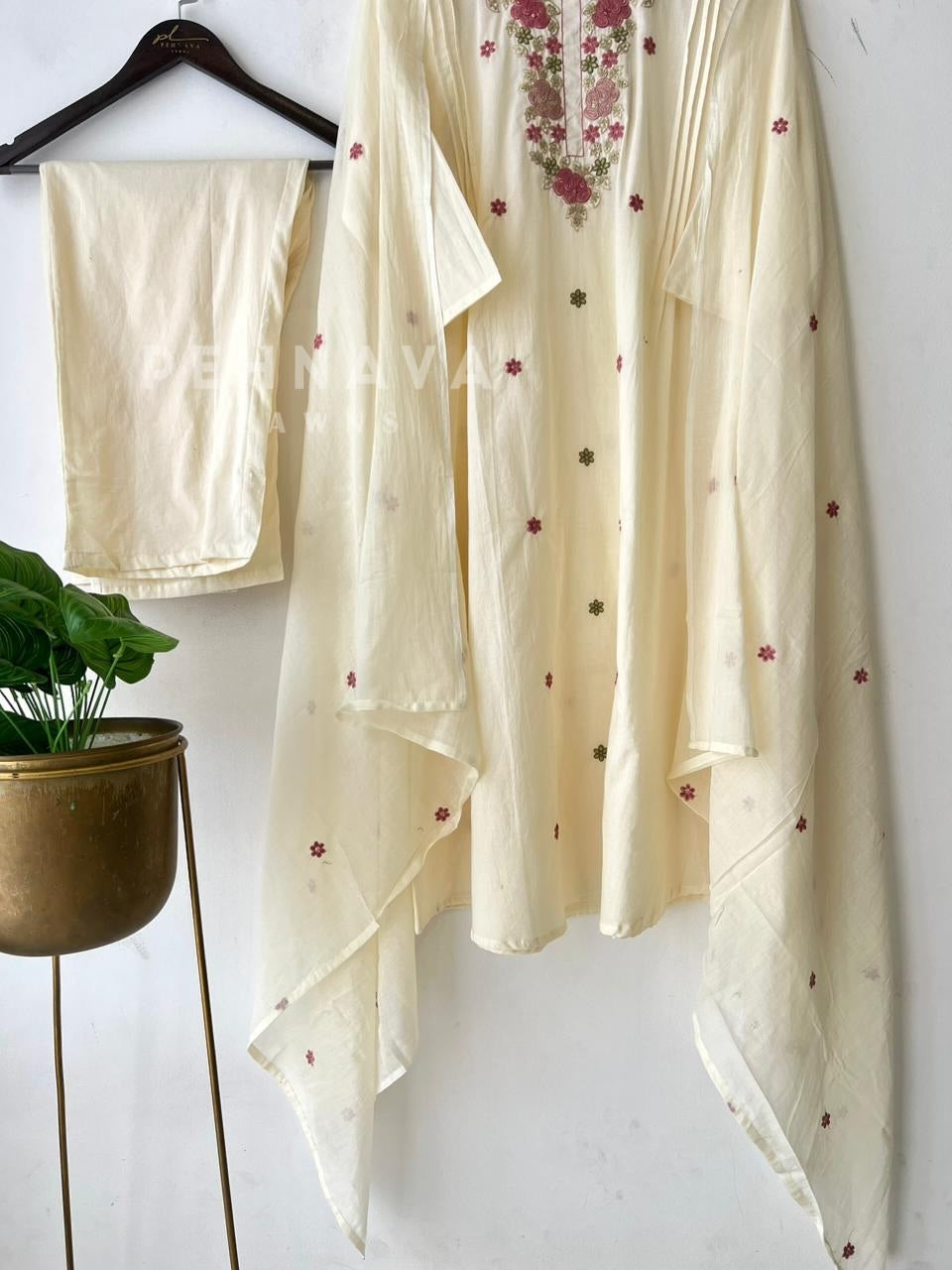 Embroidered Cotton Suit-3362 - Pehnava Lawns