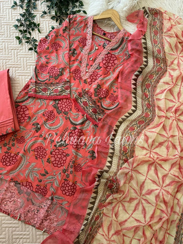 Stunning Pink Pakistani Suit