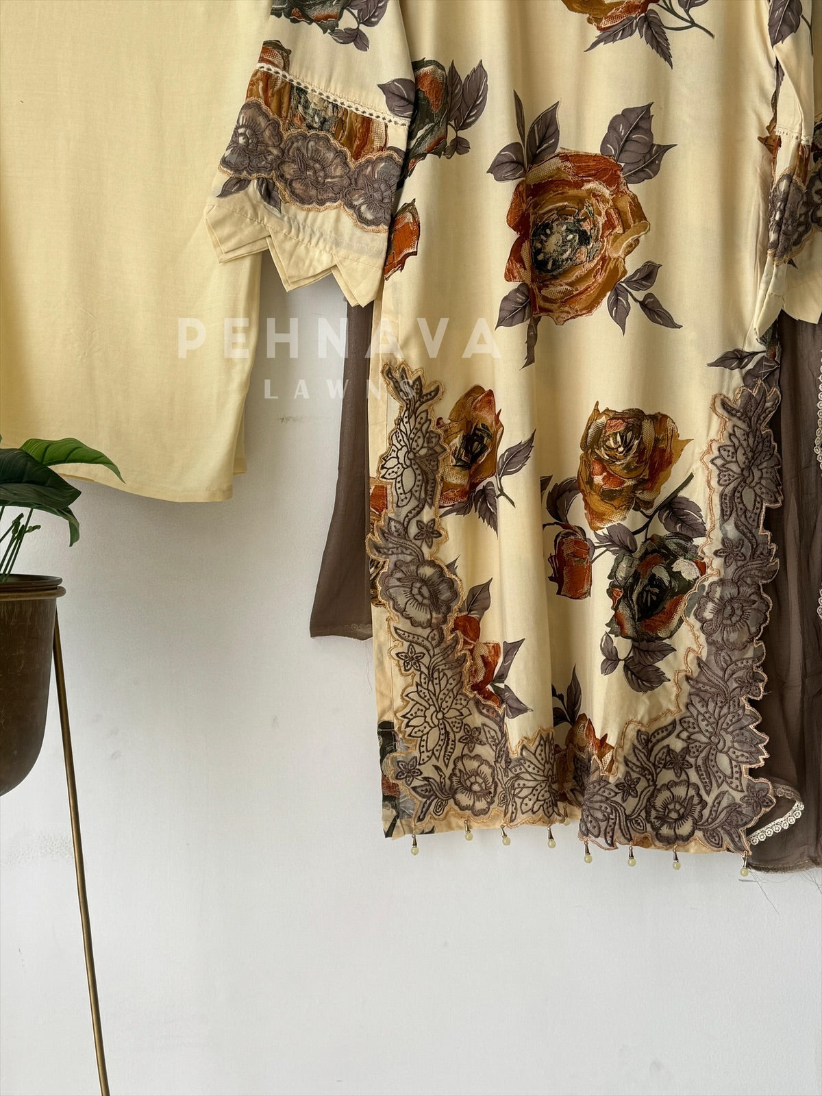 Floral Embroidery Kurtha Set-Cream LRC 143/11937
