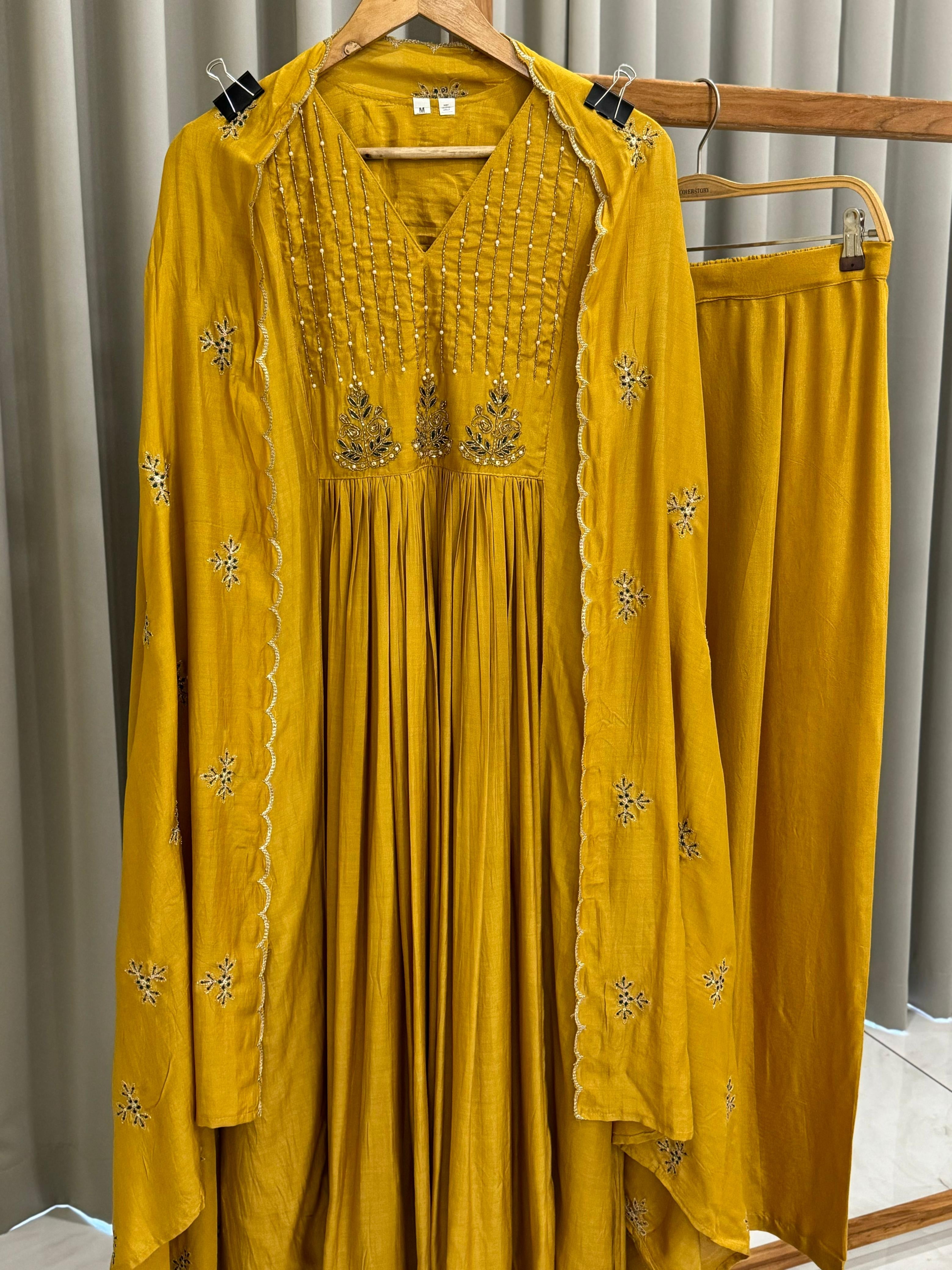 Handworked Anarkali pleated suit with scalloped dupatta