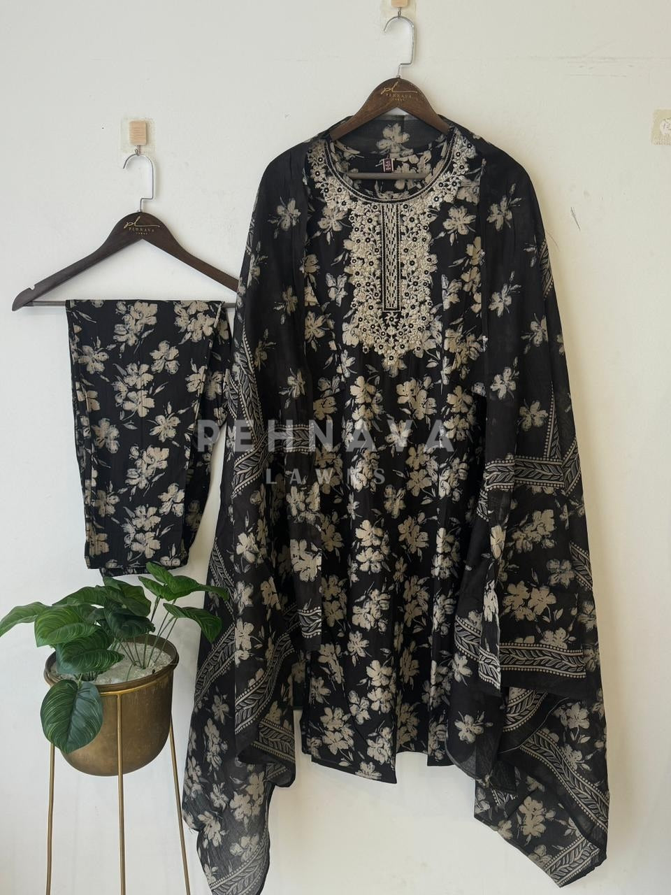 Floral Embroidery Suit Set-18233 - Pehnava Lawns