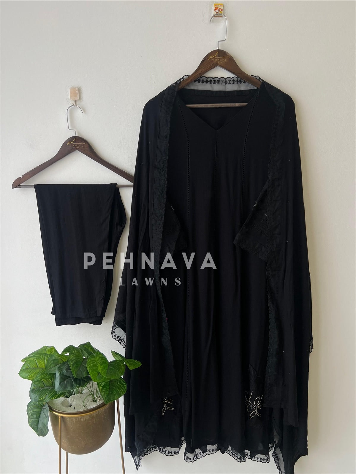 Lace Detail Crinkled Rayon Suit