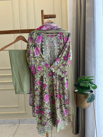 Green Printed Modern Pakistani Suit-3